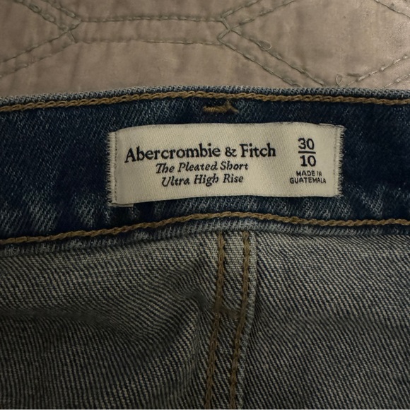 Abercrombie shorts - Picture 3 of 6